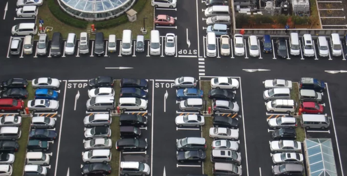 Crowd Parking Park Up ParkUp - Smart Parking Solutions in Dubai